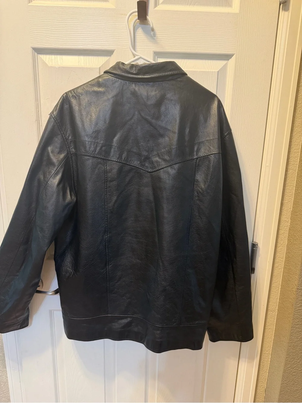 Vintage Men's‎ Black Leather Zip-Front Jacket
